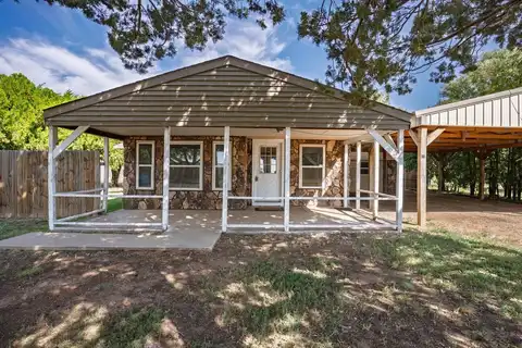 119 E Lasalle Street, Fritch, TX 79036