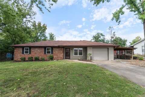 1311 Royal DR, Bentonville, AR 72712