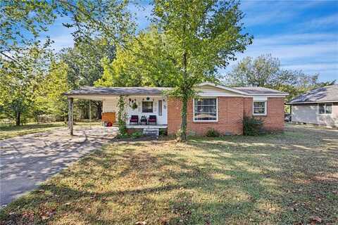 814 E J ST, Russellville, AR 72801