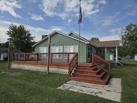 8407 E Houghton Lake Drive, Houghton Lake, MI 48629