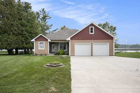 9485 Ingleside Road, Levering, MI 49755