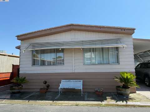 28290 applegate, Hayward, CA 94545