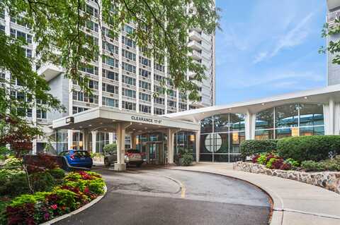 4250 N. Marine Drive, Chicago, IL 60613