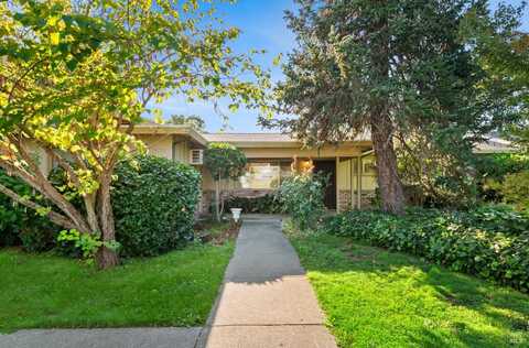 2133 Redwood Road, Napa, CA 94558
