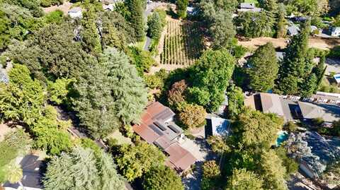 109 Glass Mountain Lane, Saint Helena, CA 94574