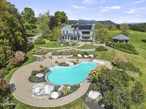 60 Old Cheshire Rd, Lanesborough, MA 01237
