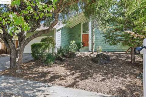 5224 Piedmont Dr, Santa Rosa, CA 95409