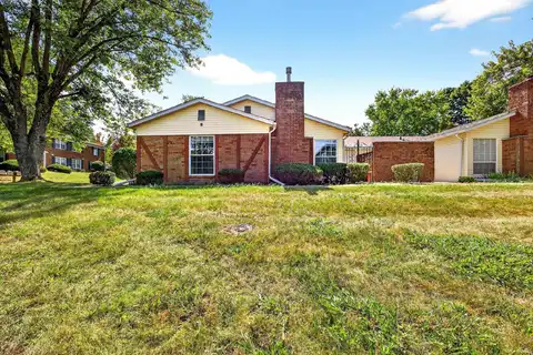 3302 S Commons Drive, Bloomington, IN 47401