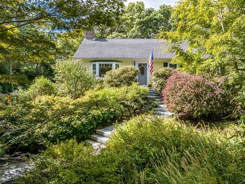 15 Trudy Circle, South Dennis, MA 02660