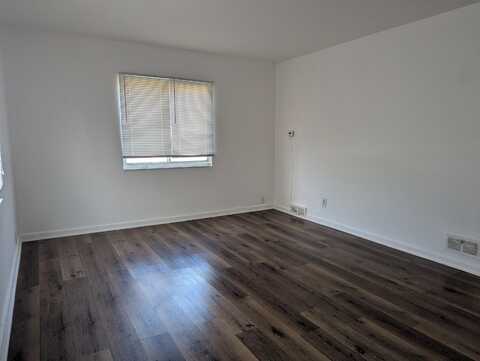 94 N Hampton Road, Columbus, OH 43213