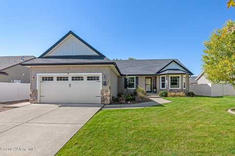 10231 N Hubble St, Hayden, ID 83835