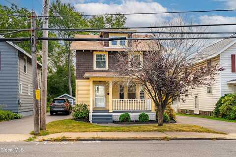 1084 Van Antwerp Rd, Niskayuna, NY 12309