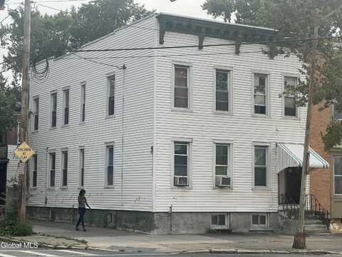 695 Clinton Avenue, Albany, NY 12206