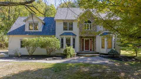 28 Hill Road, Stillwater, NY 12170