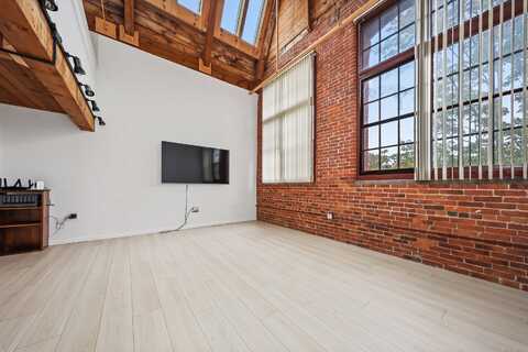 839 Main Street, Torrington, CT 06790