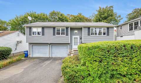 586 Hill Street, Waterbury, CT 06704