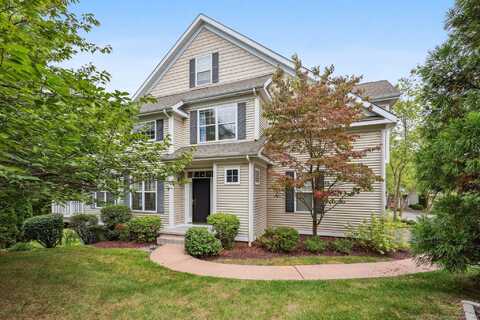 60 Goodwin Circle, Hartford, CT 06105
