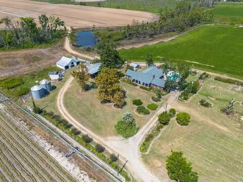1671 Warren Carter Rd, Douglas, GA 31533