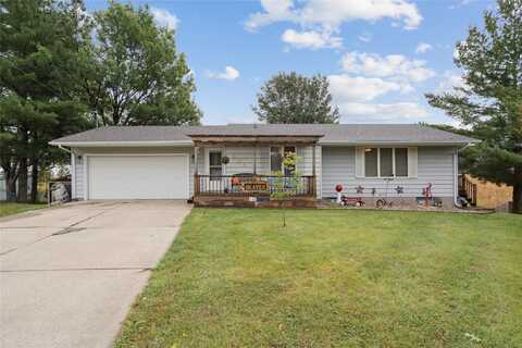 506 W Long Lane Drive, Knoxville, IA 50138