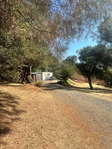 40845 Jean Road, Oakhurst, CA 93644