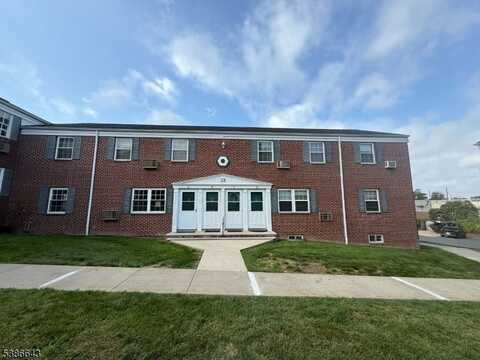 13 W Roselle Ave, Roselle Park, NJ 07204