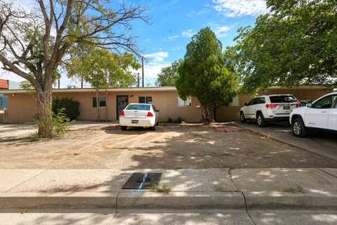 560 ESTANCIA Drive NW, Albuquerque, NM 87105