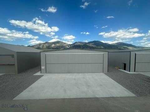 34 Charlie Taxiway, Ennis, MT 59729