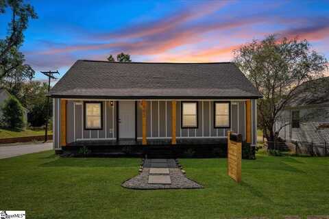 605 Gray Street, Woodruff, SC 29388