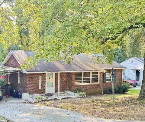 21 Foxhall Road, Greenville, SC 29605