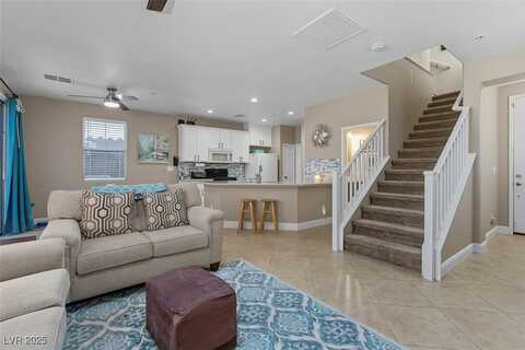 645 Monument Point Street, Henderson, NV 89002