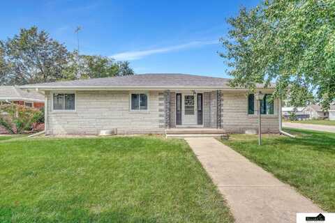 403 S Chestnut Street, Friend, NE 68359