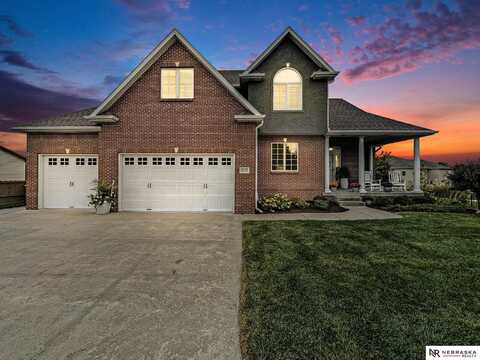 6120 Monarch Circle, Lincoln, NE 68516