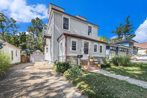 315 N Main Street NE, Rockford, MI 49341
