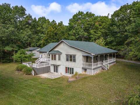 2233 N Sherman Road, Ludington, MI 49431