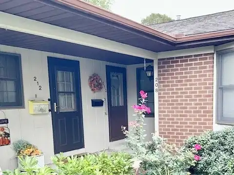 208 Bona Vista Drive NW, Grand Rapids, MI 49504