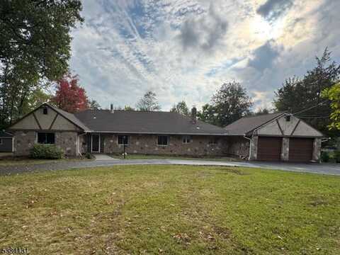 111 Lake Dr, Wayne, NJ 07470