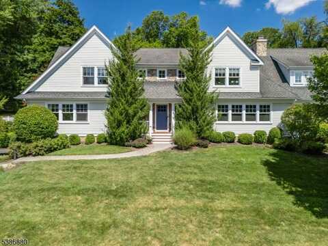 18 Ridge Rd, Chatham, NJ 07928