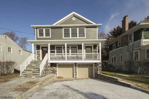 6 Locust St, Madison, NJ 07940