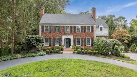 24 Spring Brook Rd, Morris, NJ 07960