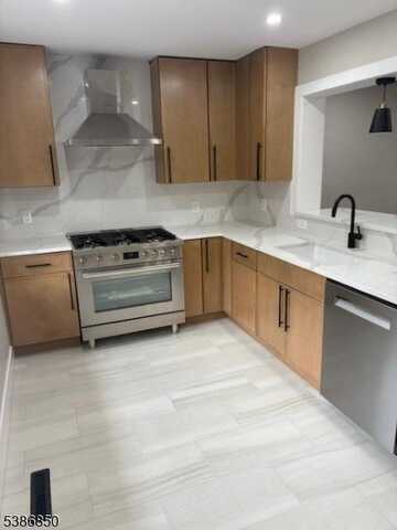 321 North Ave, Cranford, NJ 07016