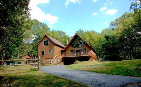 306 Rose Marie Lane, Pennsylvania, NJ 18302