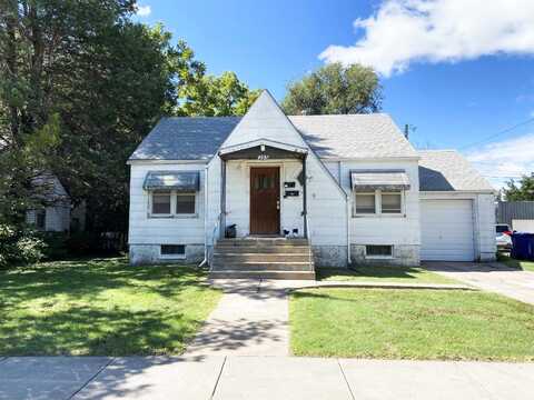 205 Ash, Hays, KS 67601