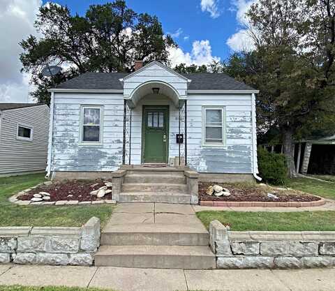 603 W 13th, Hays, KS 67601