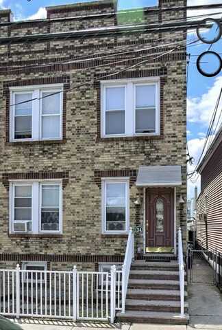 34 WEST 13TH ST, Bayonne, NJ 07002