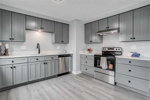 12108 E 51st Terrace S, Independence, MO 64055