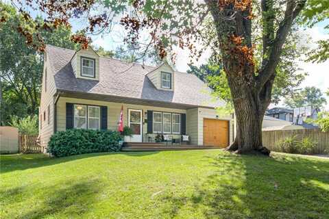 7235 Walnut Street, Kansas City, MO 64114