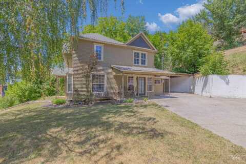 812 E Main Street, Kendrick, ID 83537