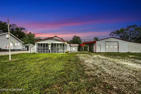 223 RTE U, Centertown, MO 65023