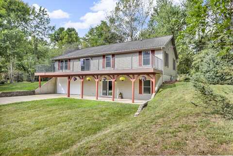 11700 Crystal Lake Drive, Jerome, MI 49249