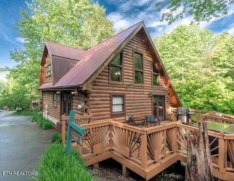 508 Hoot Owl Way, Gatlinburg, TN 37738